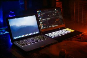 Jaki Laptop Gamingowy Wybrać? Ranking TOP 5 na 2025 Rok