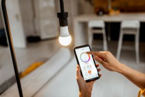 Najlepsze Smart Żarówki LED 2025 – TOP 7